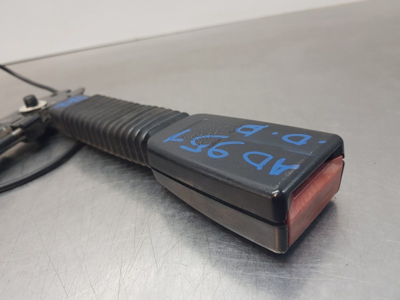 Recambio de pretensor airbag derecho para ford focus berlina (cap) ghia referencia OEM IAM 1713777 4M51A61208CB 4M51A61208AK Recambio de pretensor airbag derecho para ford focus berlina (cap) ghia referencia OEM IAM 1713777 4M51A61208CB 4M51A61208AK