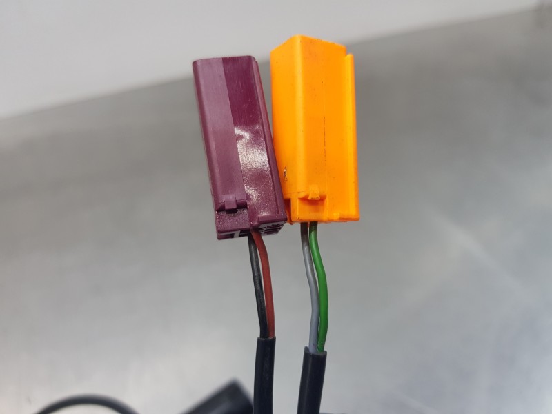 Recambio de pretensor airbag derecho para ford focus berlina (cap) ghia referencia OEM IAM 1713777 4M51A61208CB 4M51A61208AK Recambio de pretensor airbag derecho para ford focus berlina (cap) ghia referencia OEM IAM 1713777 4M51A61208CB 4M51A61208AK