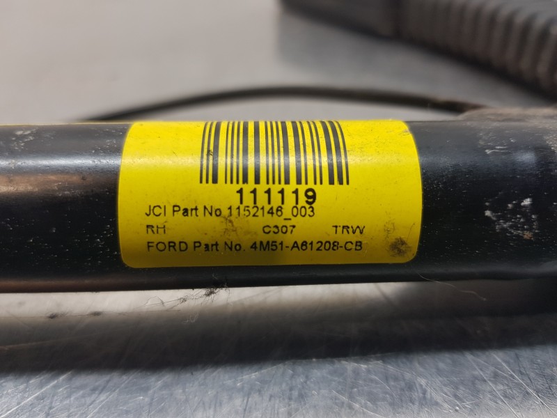 Recambio de pretensor airbag derecho para ford focus berlina (cap) ghia referencia OEM IAM 1713777 4M51A61208CB 4M51A61208AK Recambio de pretensor airbag derecho para ford focus berlina (cap) ghia referencia OEM IAM 1713777 4M51A61208CB 4M51A61208AK