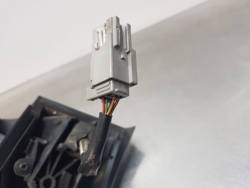 Recambio de retrovisor derecho para ford focus berlina (cap) ghia referencia OEM IAM 1510871  