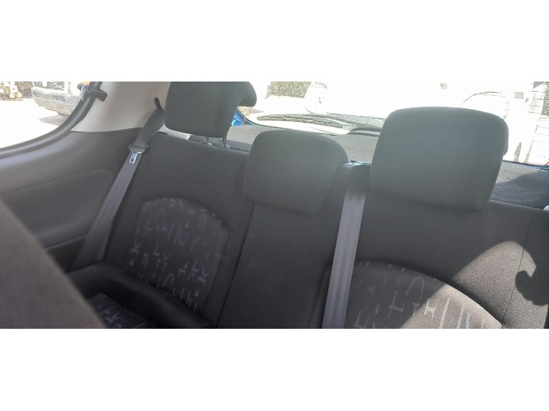 peugeot 206 berlina del año 2004