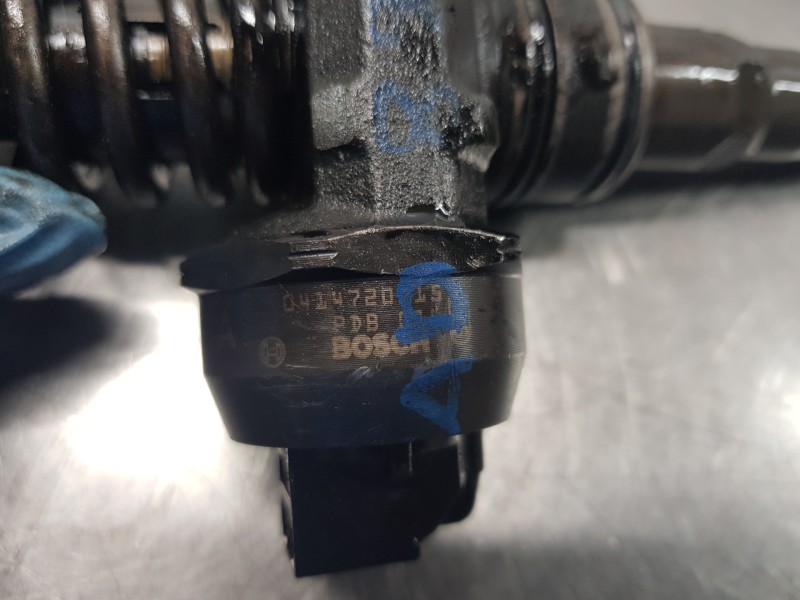 Recambio de inyector para seat ibiza (6l1) sigma referencia OEM IAM 038130073AG 0414720215  Recambio de inyector para seat ibiza (6l1) sigma referencia OEM IAM 038130073AG 0414720215