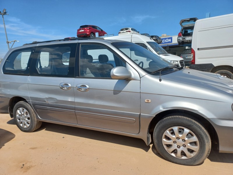 kia carnival ii del año 2004