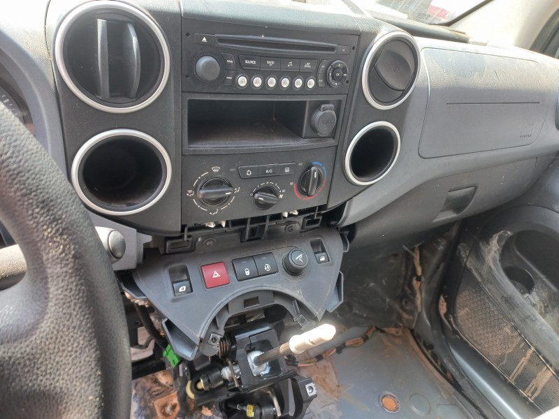 peugeot partner kombi del año 2012