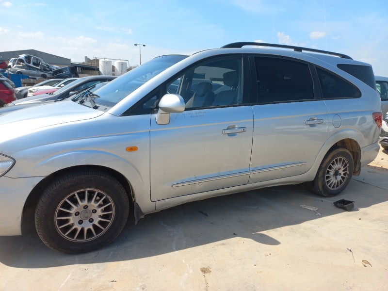 ssangyong rodius del año 2009