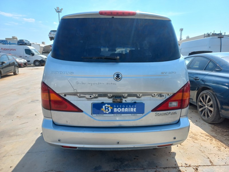 ssangyong rodius del año 2009