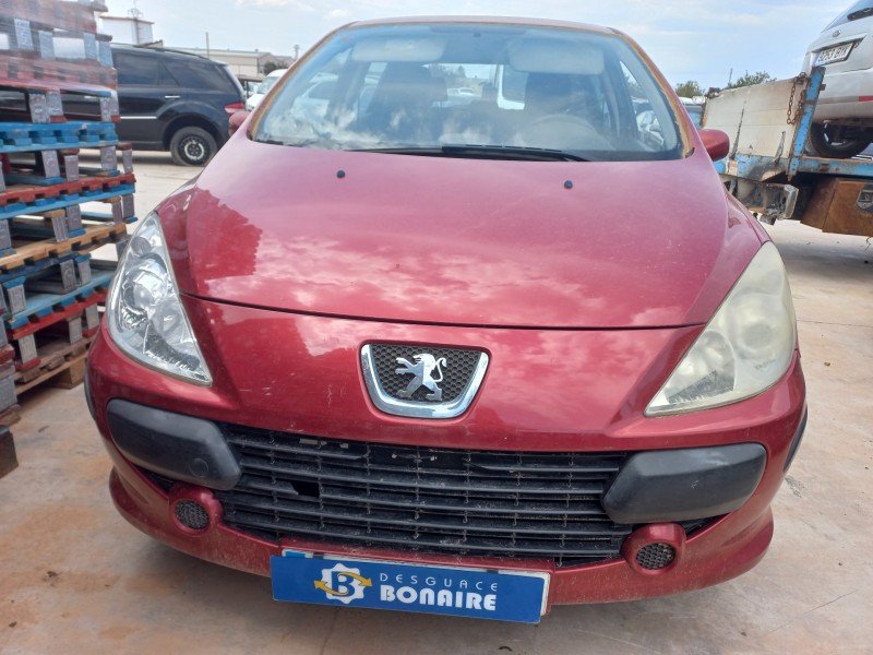 peugeot 307 berlina (s2) del año 2008