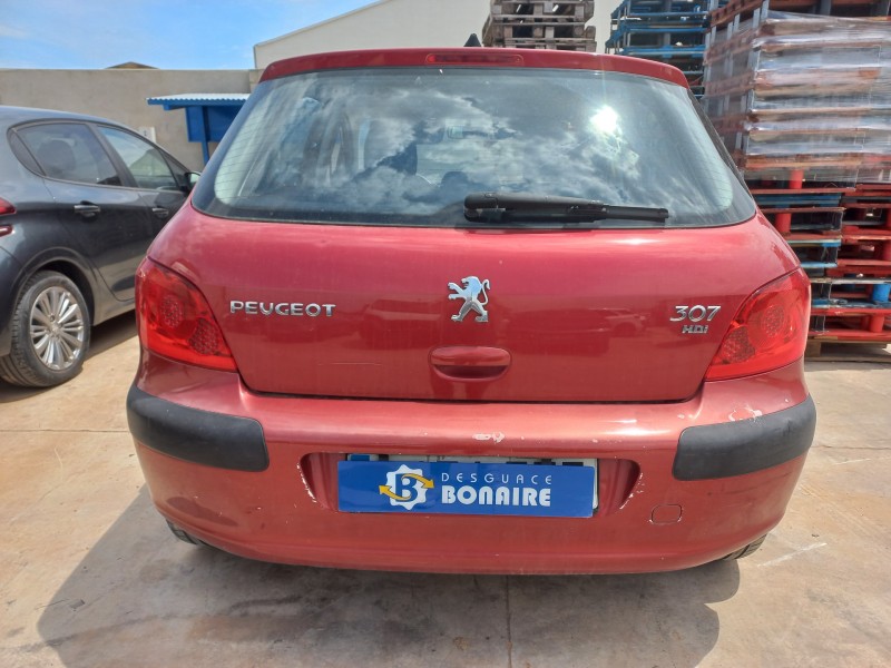 peugeot 307 berlina (s2) del año 2008