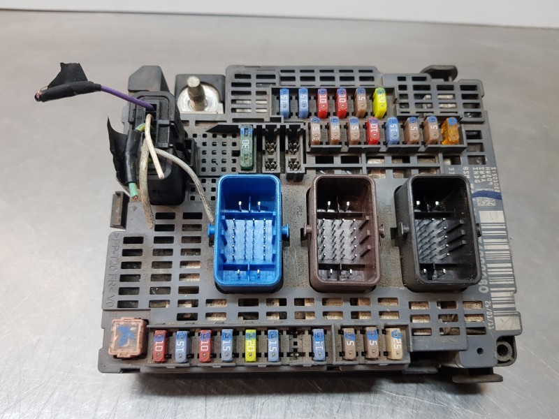 Recambio de caja reles / fusibles para peugeot 508 sw allure referencia OEM IAM 9674922080 BSMZ04 