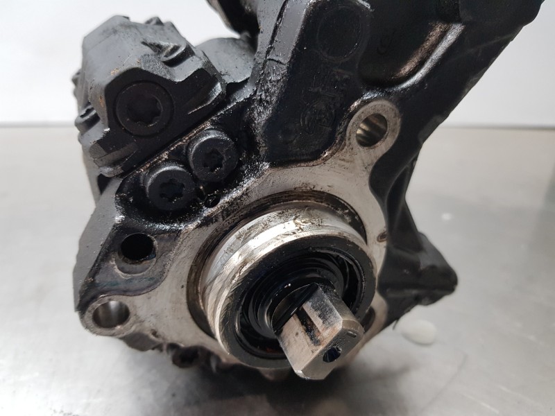 Recambio de bomba inyeccion para peugeot 508 sw allure referencia OEM IAM 1920LP 9656391680 9424A110A