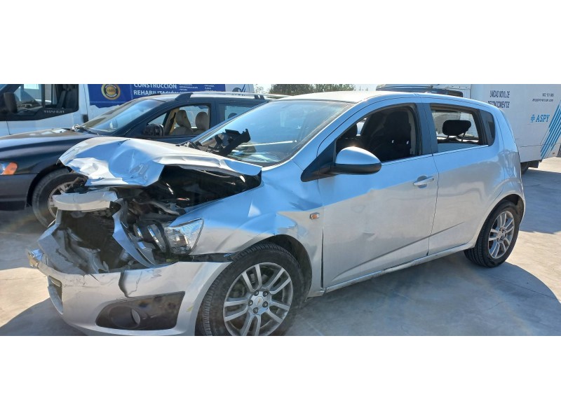 chevrolet aveo berlina hatchback del año 2012