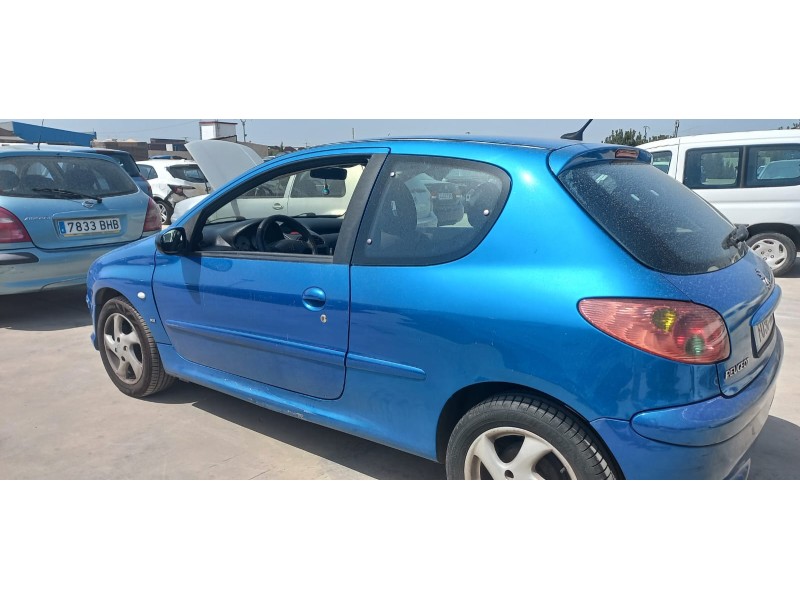 peugeot 206 berlina del año 2004