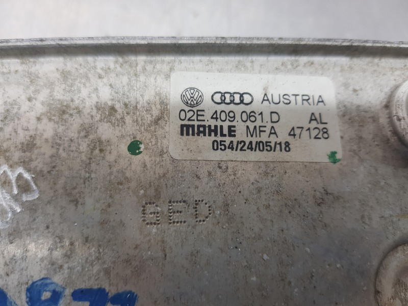 Recambio de radiador caja cambios para volkswagen caddy v cargo referencia OEM IAM 02E409061D  