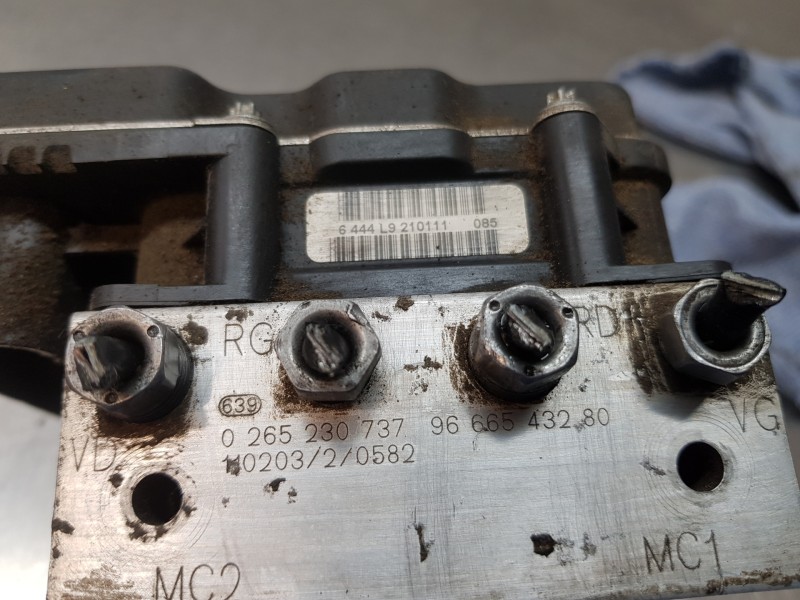 Recambio de abs para peugeot 508 sw allure referencia OEM IAM 9666543280 0265230737 