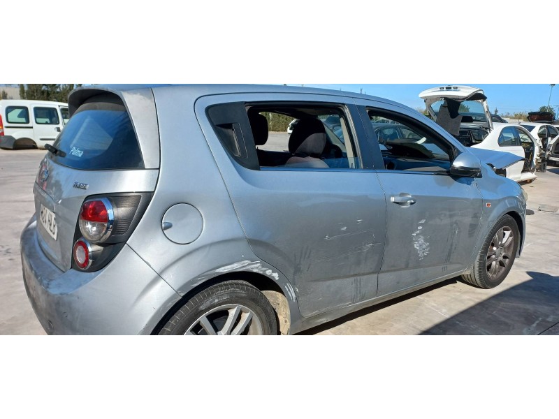 chevrolet aveo berlina hatchback del año 2012