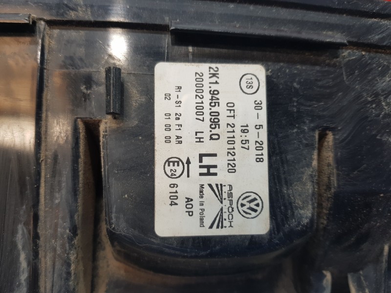 Recambio de piloto trasero izquierdo para volkswagen caddy v cargo referencia OEM IAM 2K1945095Q  