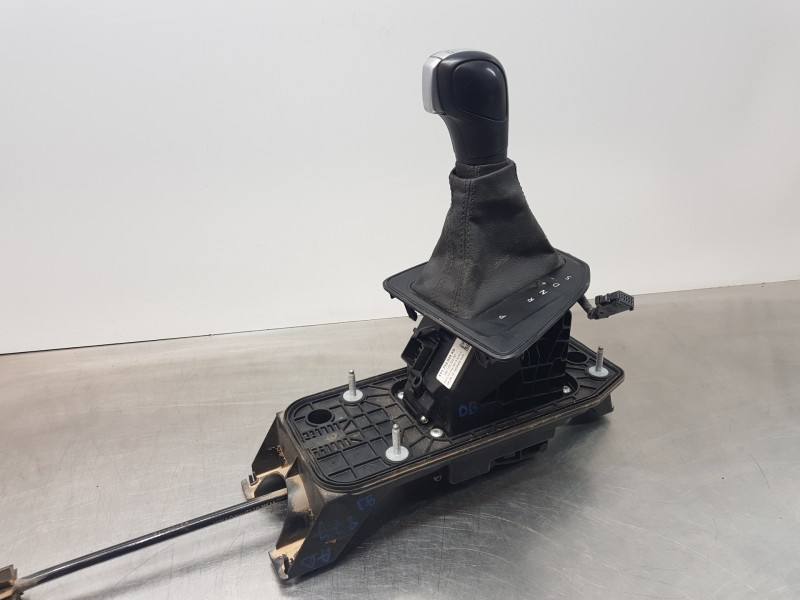 Recambio de palanca cambio para volkswagen caddy v cargo referencia OEM IAM 1T1713025AS  