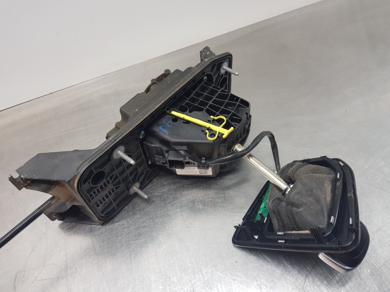 Recambio de palanca cambio para volkswagen caddy v cargo referencia OEM IAM 1T1713025AS  