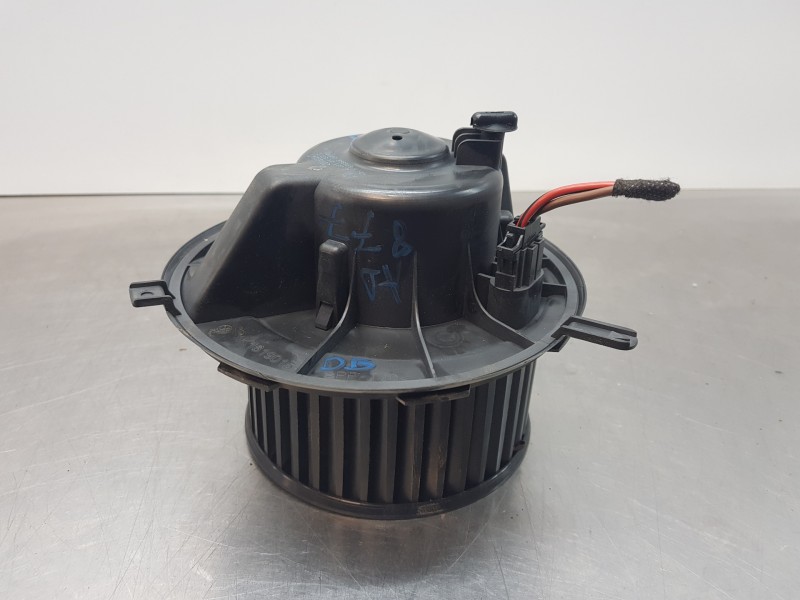 Recambio de motor calefaccion para volkswagen caddy v cargo referencia OEM IAM 1K1819015F   Recambio de motor calefaccion para volkswagen caddy v cargo referencia OEM IAM 1K1819015F