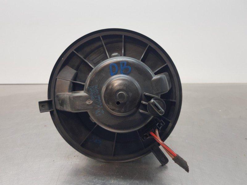 Recambio de motor calefaccion para volkswagen caddy v cargo referencia OEM IAM 1K1819015F   Recambio de motor calefaccion para volkswagen caddy v cargo referencia OEM IAM 1K1819015F