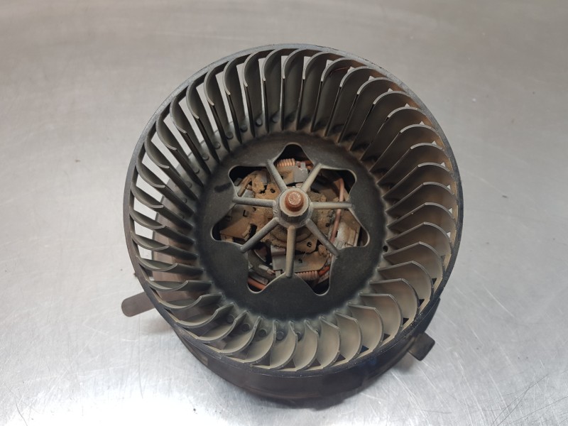 Recambio de motor calefaccion para volkswagen caddy v cargo referencia OEM IAM 1K1819015F   Recambio de motor calefaccion para volkswagen caddy v cargo referencia OEM IAM 1K1819015F