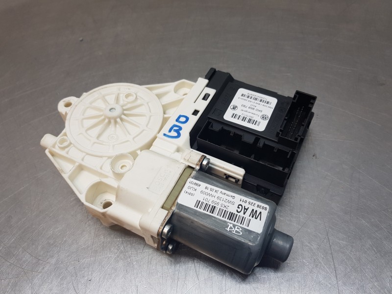 Recambio de motor elevalunas delantero izquierdo para volkswagen caddy v cargo referencia OEM IAM 2K5959701AZ05 5K0959793 2K5959 Recambio de motor elevalunas delantero izquierdo para volkswagen caddy v cargo referencia OEM IAM 2K5959701AZ05 5K0959793 2K5959