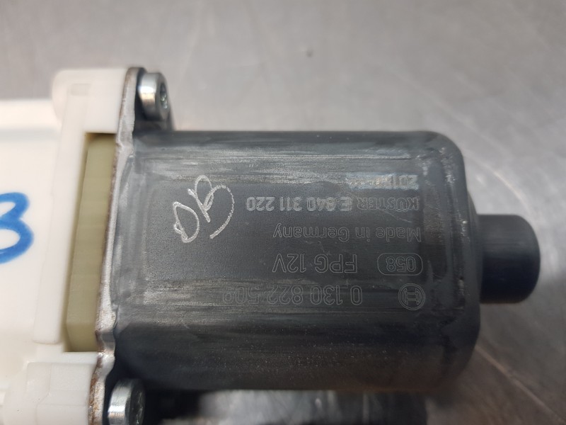 Recambio de motor elevalunas delantero izquierdo para volkswagen caddy v cargo referencia OEM IAM 2K5959701AZ05 5K0959793 2K5959 Recambio de motor elevalunas delantero izquierdo para volkswagen caddy v cargo referencia OEM IAM 2K5959701AZ05 5K0959793 2K5959