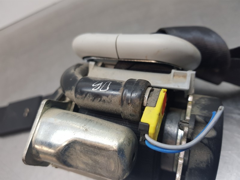 Recambio de cinturon seguridad trasero derecho para volkswagen caddy v cargo referencia OEM IAM 2K5857448RYV 2K5857448R  Recambio de cinturon seguridad trasero derecho para volkswagen caddy v cargo referencia OEM IAM 2K5857448RYV 2K5857448R