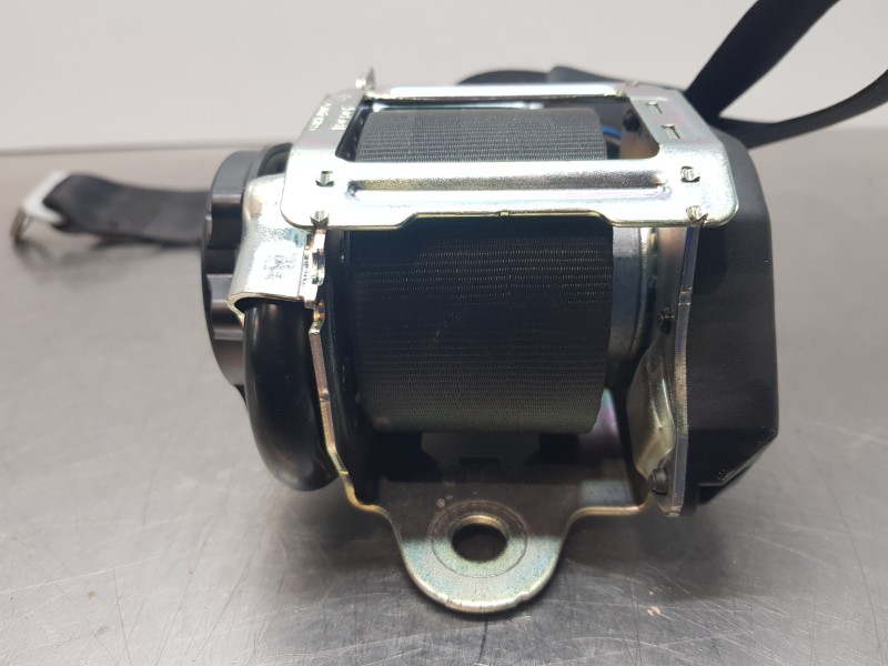 Recambio de cinturon seguridad trasero derecho para volkswagen caddy v cargo referencia OEM IAM 2K5857448RYV 2K5857448R  Recambio de cinturon seguridad trasero derecho para volkswagen caddy v cargo referencia OEM IAM 2K5857448RYV 2K5857448R