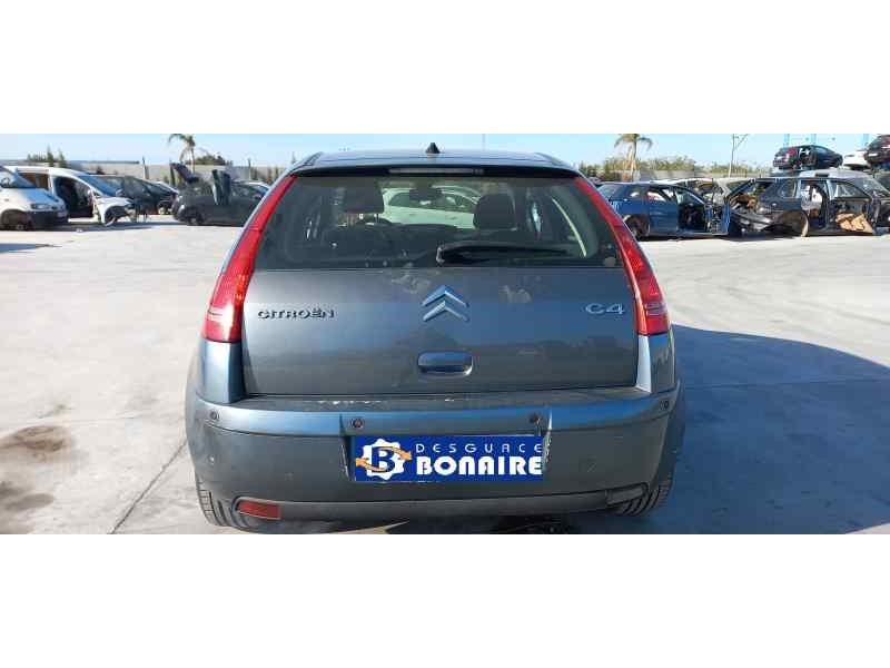citroen c4 berlina del año 2004