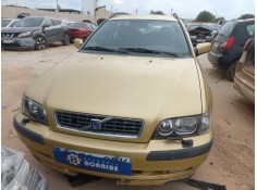 volvo v40 familiar del año 2003