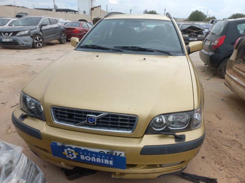 volvo v40 familiar del año 2003