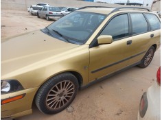 volvo v40 familiar del año 2003 2