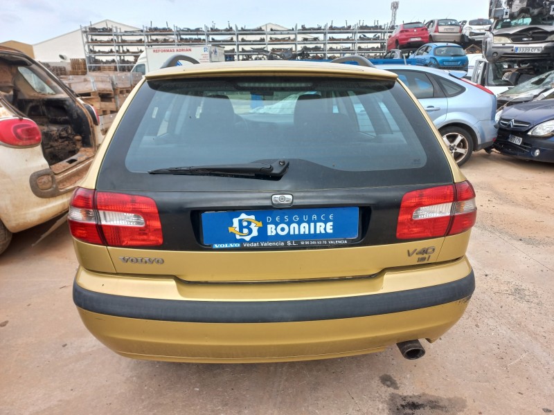 volvo v40 familiar del año 2003