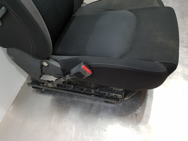 Recambio de asiento delantero izquierdo para nissan qashqai (j11) acenta referencia OEM IAM 873514EA0A 871544EA1A 