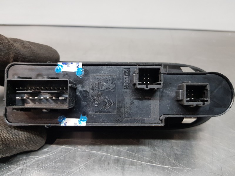 Recambio de mando elevalunas delantero izquierdo para peugeot 508 sw allure referencia OEM IAM 96659465ZD  
