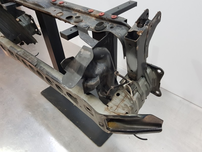 Recambio de refuerzo paragolpes delantero para ford c-max titanium referencia OEM IAM 1859725 BM51A10922BE  Recambio de refuerzo paragolpes delantero para ford c-max titanium referencia OEM IAM 1859725 BM51A10922BE