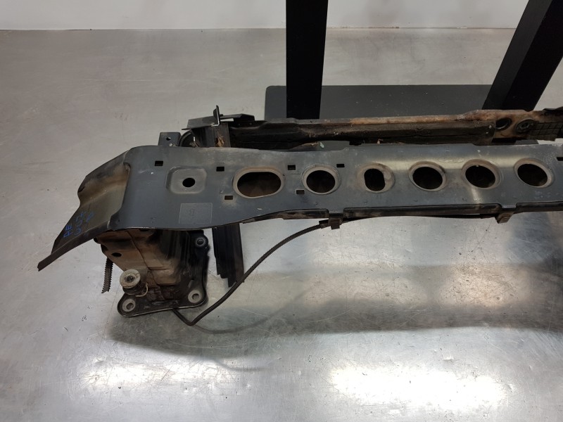 Recambio de refuerzo paragolpes delantero para ford c-max titanium referencia OEM IAM 1859725 BM51A10922BE  Recambio de refuerzo paragolpes delantero para ford c-max titanium referencia OEM IAM 1859725 BM51A10922BE