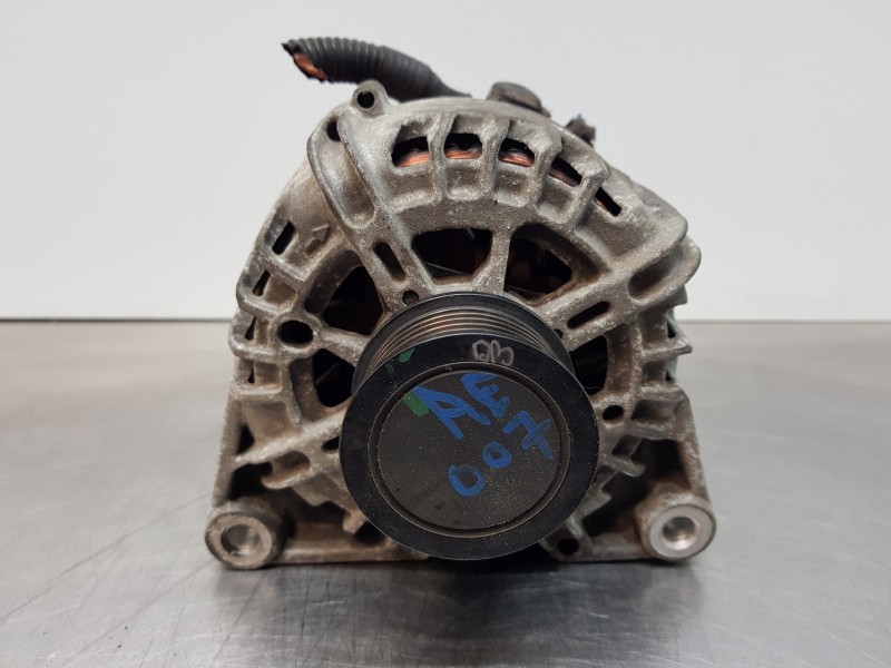 Recambio de alternador para ford c-max titanium referencia OEM IAM 2251619 AV6N10300DC AV6N10300DD