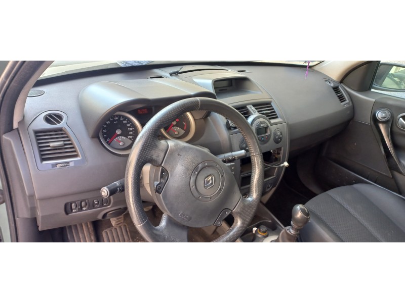 renault megane ii berlina 5p del año 2006