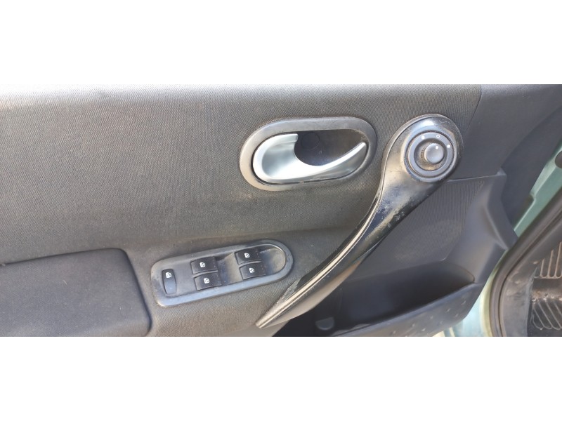 renault megane ii berlina 5p del año 2006