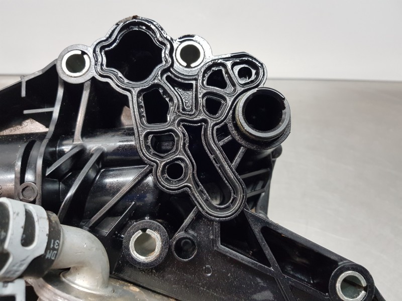 Recambio de soporte filtro aceite para mercedes clase a (w177) 200 d referencia OEM IAM A6541806100 A6541800165 