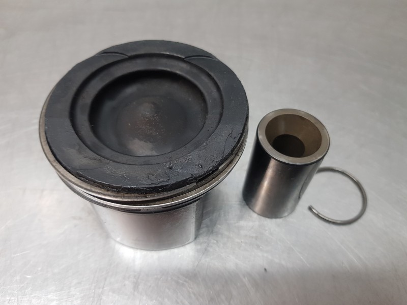 Recambio de piston para mercedes clase a (w177) 200 d referencia OEM IAM A6540306400  