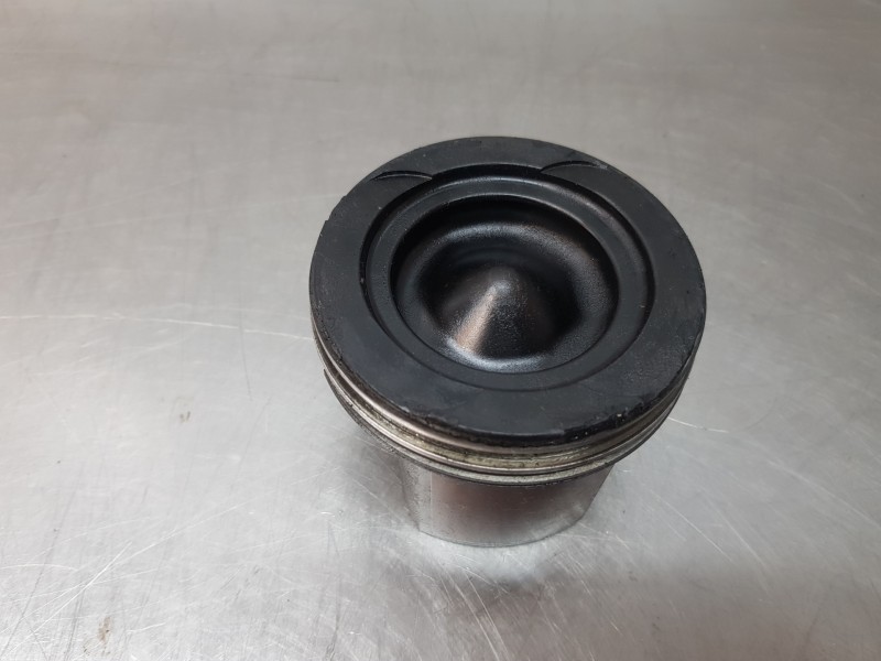 Recambio de piston para mercedes clase a (w177) 200 d referencia OEM IAM A6540306400  