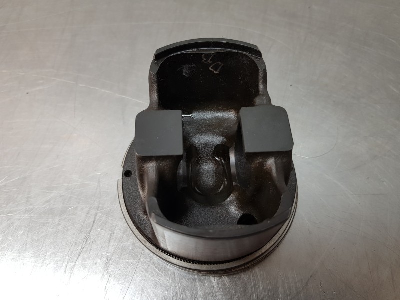 Recambio de piston para mercedes clase a (w177) 200 d referencia OEM IAM A6540306400  