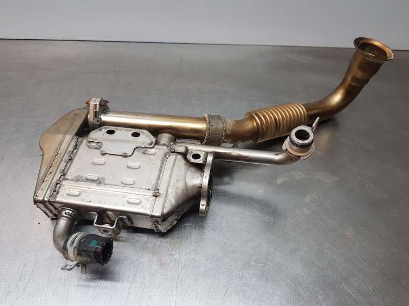 Recambio de enfriador egr para mercedes clase a (w177) 200 d referencia OEM IAM A6541402901 A6541401060 