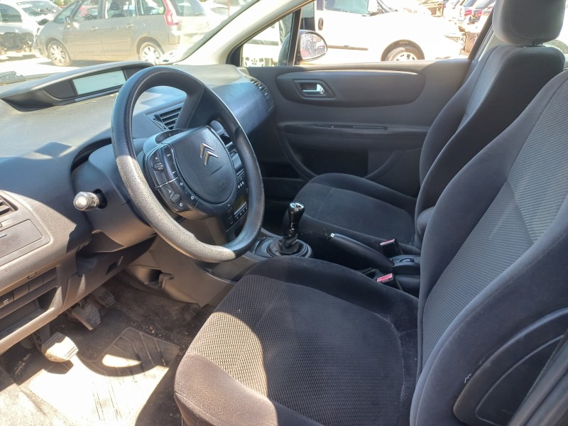 citroen c4 sedan del año 2010