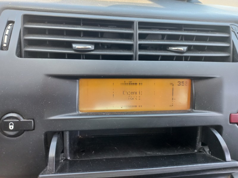 citroen c4 sedan del año 2010