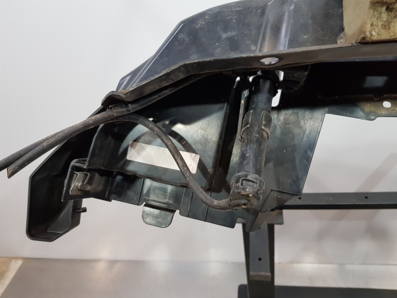 Recambio de travesaño superior para land rover evoque 4x4 referencia OEM IAM LR094157 GJ3217C844AA 