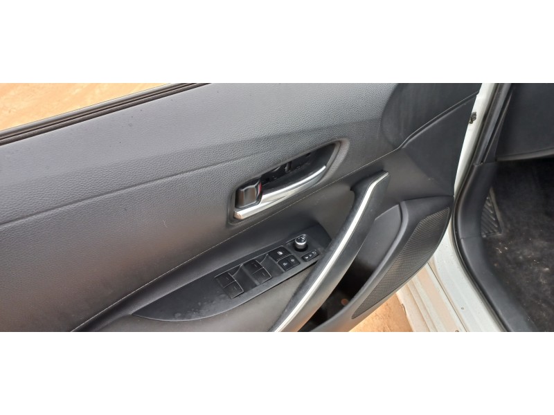 toyota corolla touring sports (e21) del año 2020